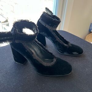 Stuart Weissman velvet heels